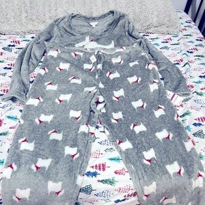 Cozy Sleep wear xxl top and xl bottoms